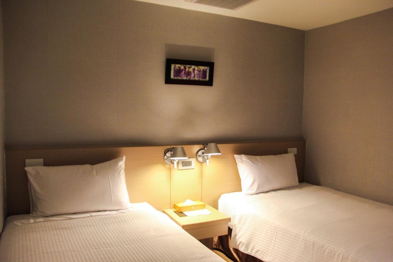 Mellow Fields Hotel Taipei Exterior photo